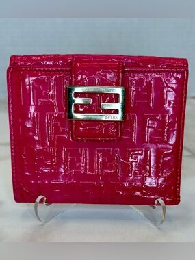 Fendi Zucchino FF Logo Pink Patent Leather Compact